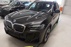 2022 BMW IX3